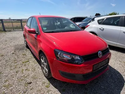 Gebraucht VW Polo Trendline 75 PS (55 kW) 2009 Rot Kleinwagen