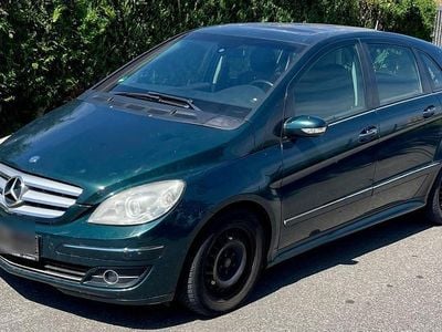 Mercedes B180