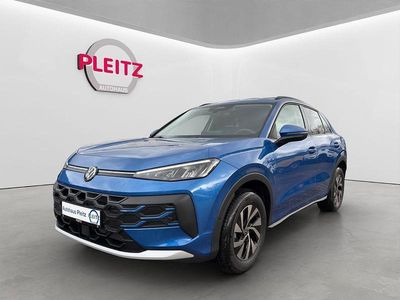 Neu VW T-Roc Life 116 PS (85 kW) 2026 Blau SUV