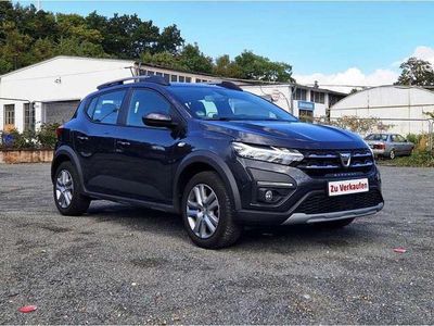 Grau comete (metallic) Gebraucht 2022 Dacia Sandero Stepway Kleinwagen | 13.500 € (Fairer Preis)
