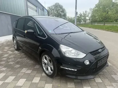Używany Ford S-MAX ST-Line 163 KM (119 kW) 2012 Czarny Minivan