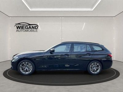 Gebraucht BMW 330e Sport Line 292 PS (214 kW) 2021 Schwarz Kombi
