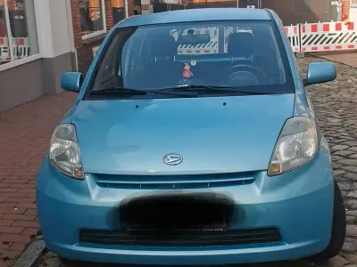 Gebraucht Daihatsu Sirion 69 PS (50 kW) 2010 Blau Kleinwagen
