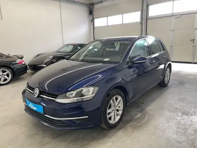 Gebraucht VW Golf VII Comfortline 116 PS (85 kW) 2019 Blau Limousine