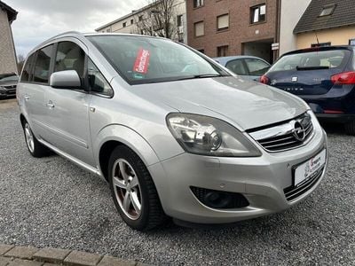 Gebraucht Opel Zafira Innovation 116 PS (85 kW) 2010 Silber Van / Kleinbus