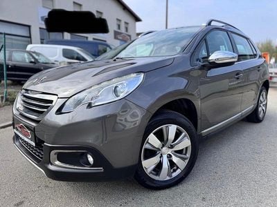 Gebraucht Peugeot 2008 Allure 120 PS (88 kW) 2016 Grau SUV