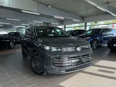 Nuova VW Tiguan IQ Drive 150 CV (110 kW) 2026 Grigio SUV