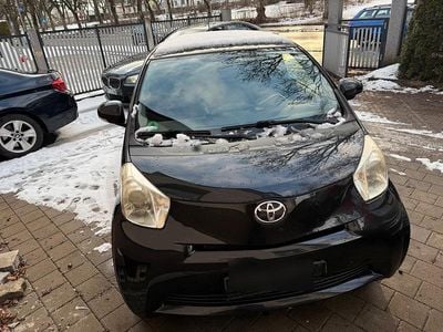 Gebraucht Toyota iQ 68 PS (50 kW) 2009 Schwarz Kleinwagen