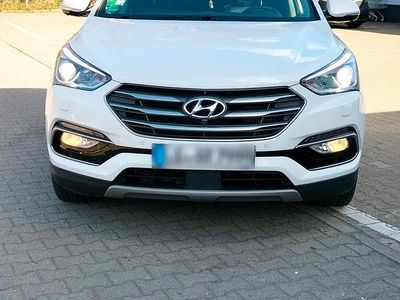 Second-hand Hyundai Santa Fe 200 CP (147 kW) 2016 Alb SUV