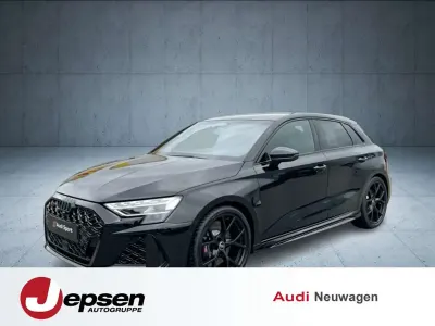 Neu Audi RS3 Sport 400 PS (294 kW) 2025 Mythosschwarz metallic Limousine