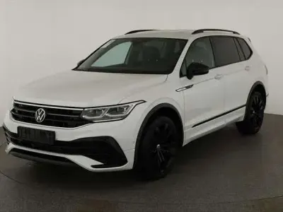 Gebraucht VW Tiguan Allspace R-line 190 PS (139 kW) 2023 Weiß metallic SUV