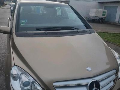 Gebraucht Mercedes B170 115 PS (84 kW) 2006 Gold Van / Kleinbus