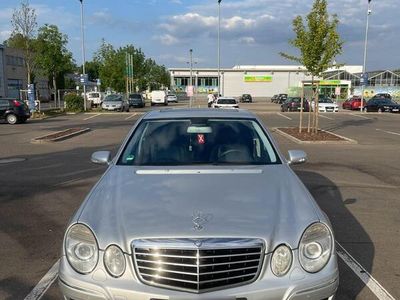 Mercedes E320