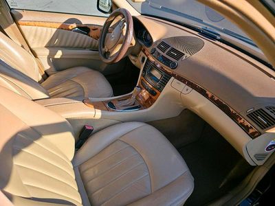 Usata Mercedes E350 272 CV (200 kW) 2006 Nero Station wagon