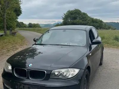Gebraucht BMW 118 143 PS (105 kW) 2008 Schwarz Kleinwagen