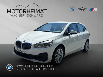 Gebraucht BMW 225 Active Tourer Advantage 224 PS (164 kW) 2019 Weiß Van / Kleinbus
