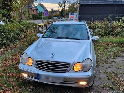 Mercedes C240