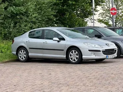 Gebraucht Peugeot 407 Tendance 125 PS (91 kW) 2008 Grau Limousine