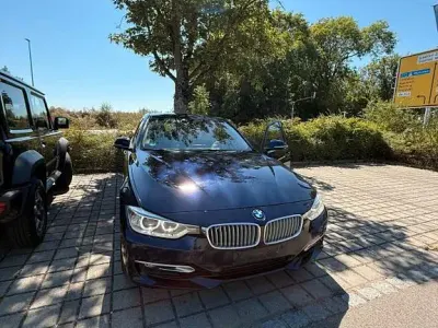 Gebraucht BMW 320 Sport Line 184 PS (135 kW) 2013 Blau Limousine