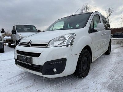 Weiß Gebraucht 2016 Citroën Berlingo Shine Van / Kleinbus | 7.799 € (Fairer Preis)