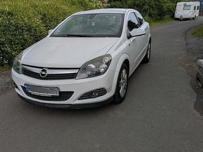 Opel Astra GTC