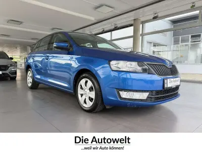 Gebraucht Skoda Rapid Ambition 90 PS (66 kW) 2016 Blau Kleinwagen