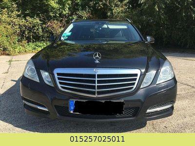 Gebraucht Mercedes E220 170 PS (125 kW) 2010 Schwarz metallic Kombi