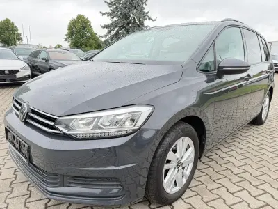 Gebraucht VW Touran Comfortline 122 PS (89 kW) 2021 Grau Van / Kleinbus