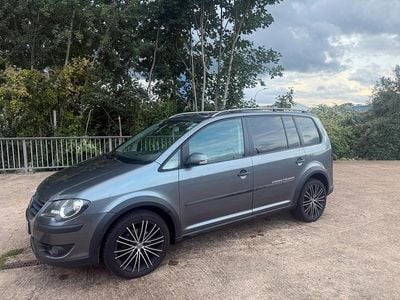 VW Touran Cross