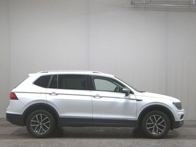 Gebraucht VW Tiguan Allspace Comfortline 150 PS (110 kW) 2021 Weiss SUV
