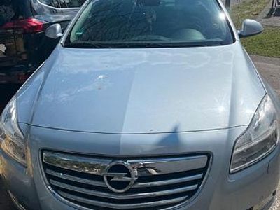 Second-hand Opel Insignia 136 CP (100 kW) 2013 Gri Break