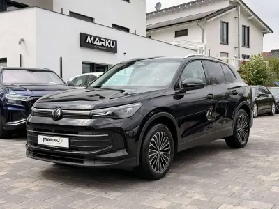 Gebraucht VW Tiguan Life 150 PS (110 kW) 2024 Schwarz SUV