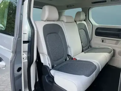 Używany VW ID. Buzz Pro 210 kW (286 KM) 2025 Srebrny Minivan