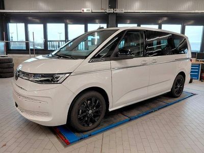 Gebraucht VW Multivan Style 150 PS (110 kW) 2024 Candyweiß Van
