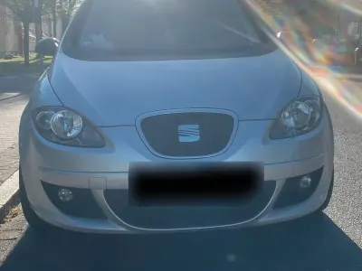 Usado Seat Altea 104 HP (76 kW) 2004 Prateado Monovolume