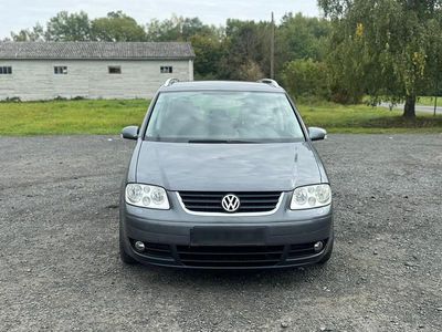 Grau Gebraucht 2009 VW Touran Van / Kleinbus | 3.500 € (Guter Preis)