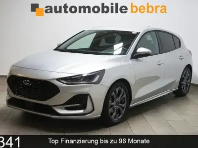 Gebraucht Ford Focus ST-Line 155 PS (114 kW) 2025 Moondust silber Limousine