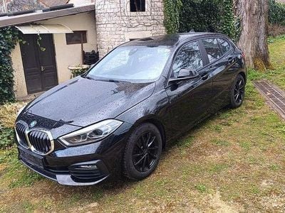 Second-hand BMW 118 Advantage 150 CP (110 kW) 2021 Negru Hatchback
