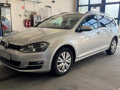 Gebraucht VW Golf VII Comfortline 110 PS (80 kW) 2016 Kombi