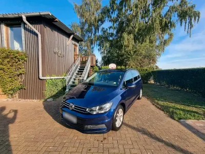 Gebraucht VW Touran 115 PS (84 kW) 2016 Blau Van / Kleinbus