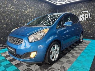 Gebraucht Kia Venga Spirit 128 PS (94 kW) 2010 Blau Kleinwagen