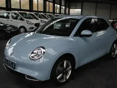 Usata Ora 03 125 kW (171 CV) 2023 Blu Utilitaria