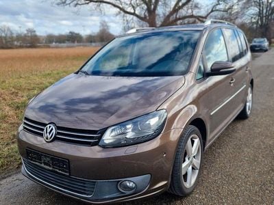 Gebraucht VW Touran 140 PS (102 kW) 2011 Braun Van / Kleinbus