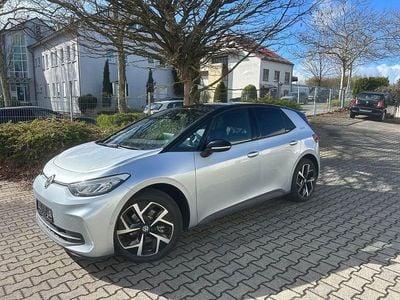 Gebraucht VW ID.3 Pure 125 kW (170 PS) 2025 Imola/sonnengelb Kleinwagen