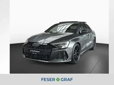 Neu Audi RS3 Ambiente 400 PS (294 kW) 2026 Grau Limousine