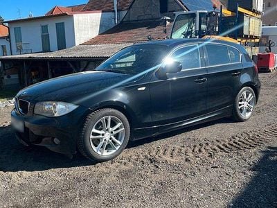 Gebraucht BMW 118 Sport Line 143 PS (105 kW) 2012 Schwarz Kleinwagen