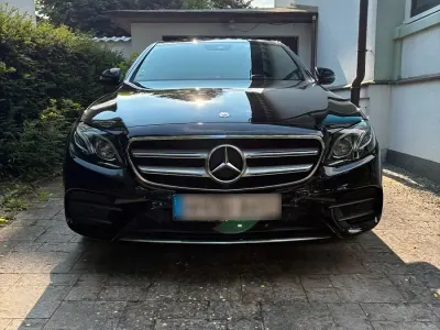 Gebraucht Mercedes 220 AMG line 195 PS (143 kW) 2018 Schwarz Limousine