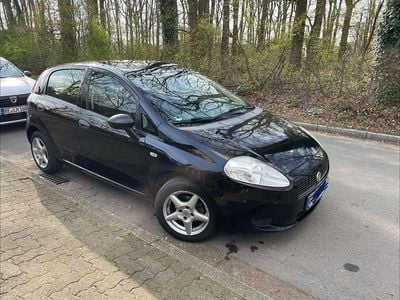 Gebraucht Fiat Grande Punto 77 PS (56 kW) 2008 Schwarz Kleinwagen
