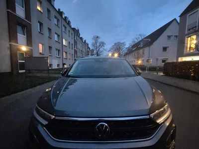Gebraucht VW T-Roc 150 PS (110 kW) 2025 Grau SUV