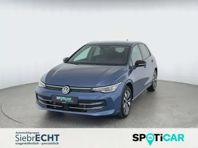 Gebraucht VW Golf VIII Goal 150 PS (110 kW) 2024 Blau Limousine